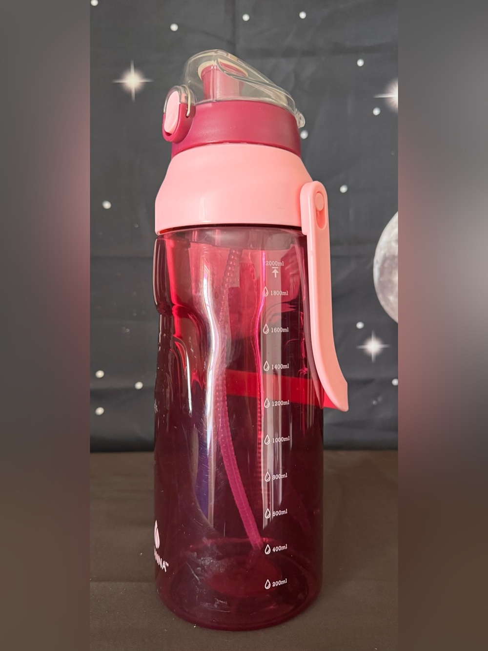 💧Large Pink Gradient Water Bottle with Carry Strap Holds 2000ml in Great Cond.